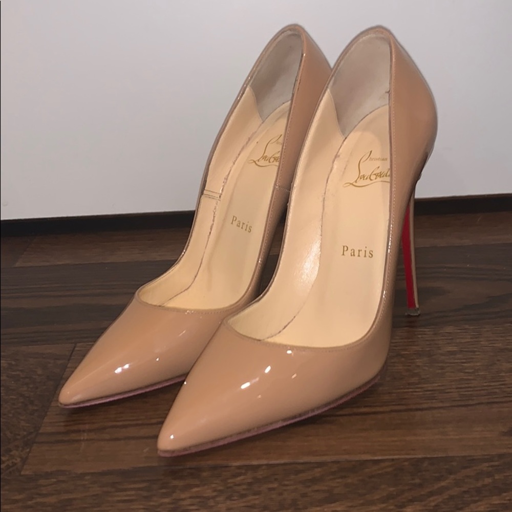Christian Louboutin nude patent leather pumps